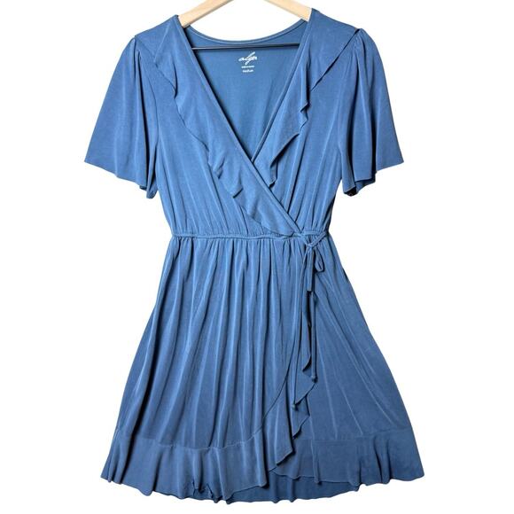 Alya V-Neck Wrap Dress Ruffle Blue Short Sleeve Womens Size Medium - Picture 1 of 11